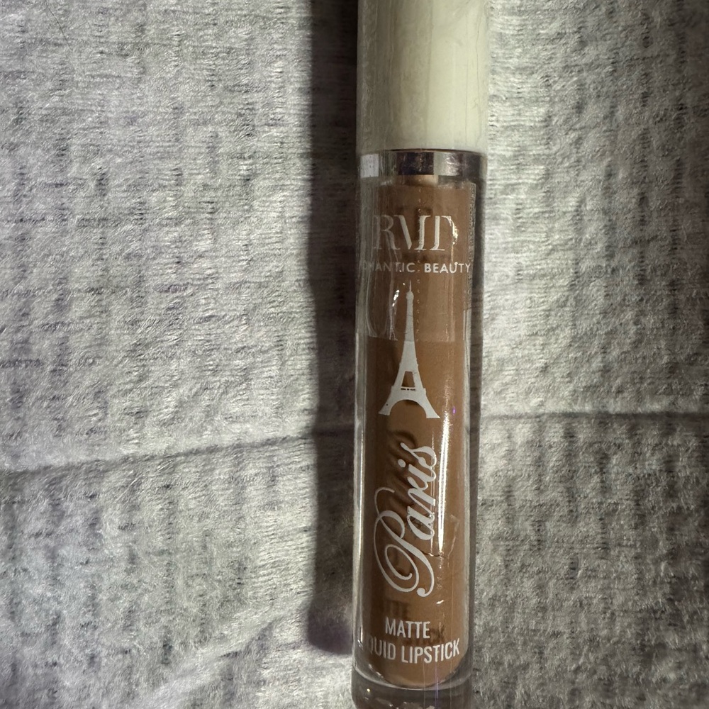 Paris Matte Liquid Lipstick - Brown